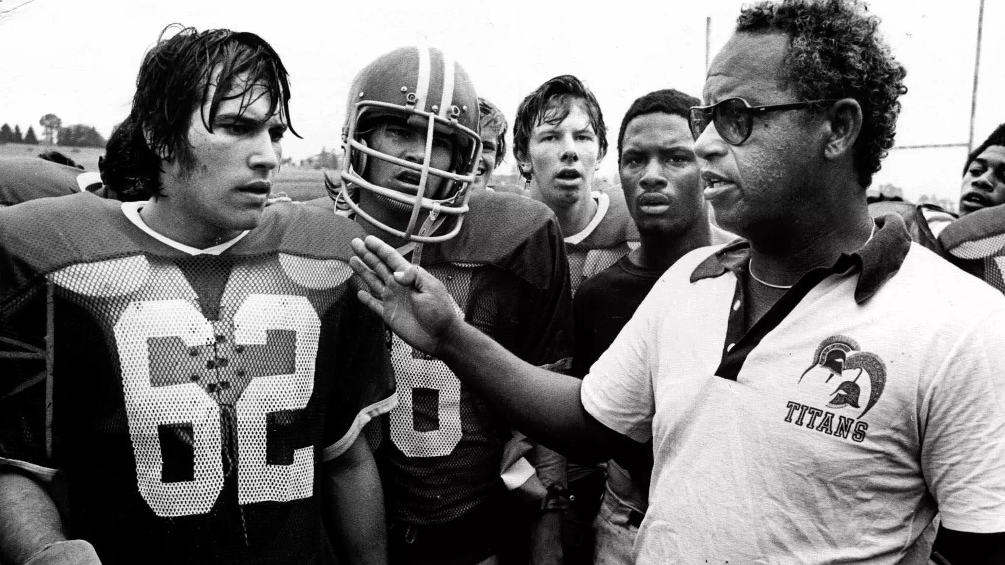 Coach Herman Boone Who Inspired Remember The Titans Dies, Aged 84