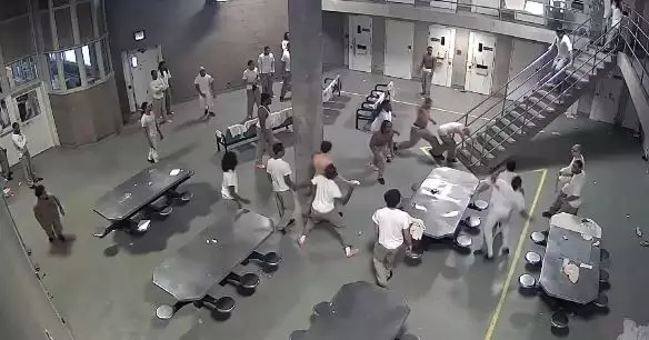 Footage Emerges Of Innmates Rioting In Chicago Jail
