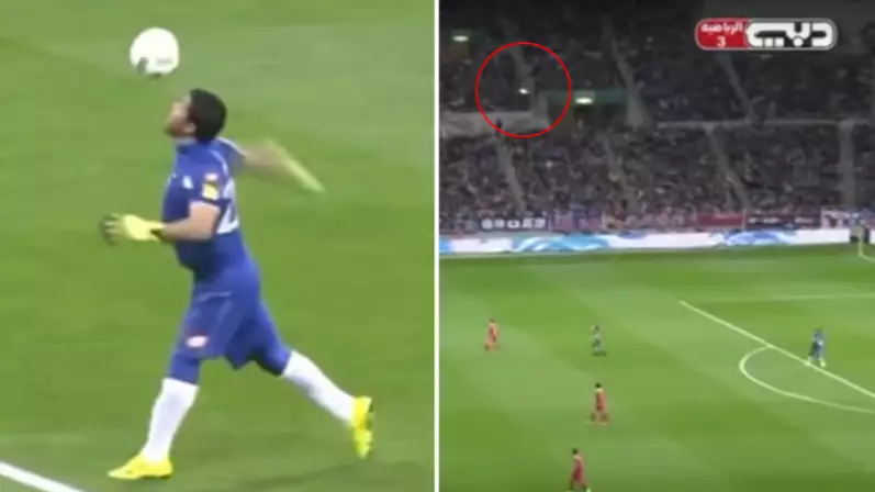 Syrian Goalkeeper Punches The Ball Up The Pitch Instead Of Kicking It And It's Absolutely Ridiculous 
