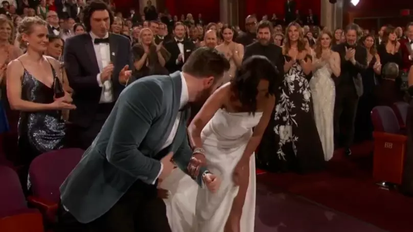 Chris Evans Just Escorted Regina King To Collect Her Oscar And Twitter Is Swooning