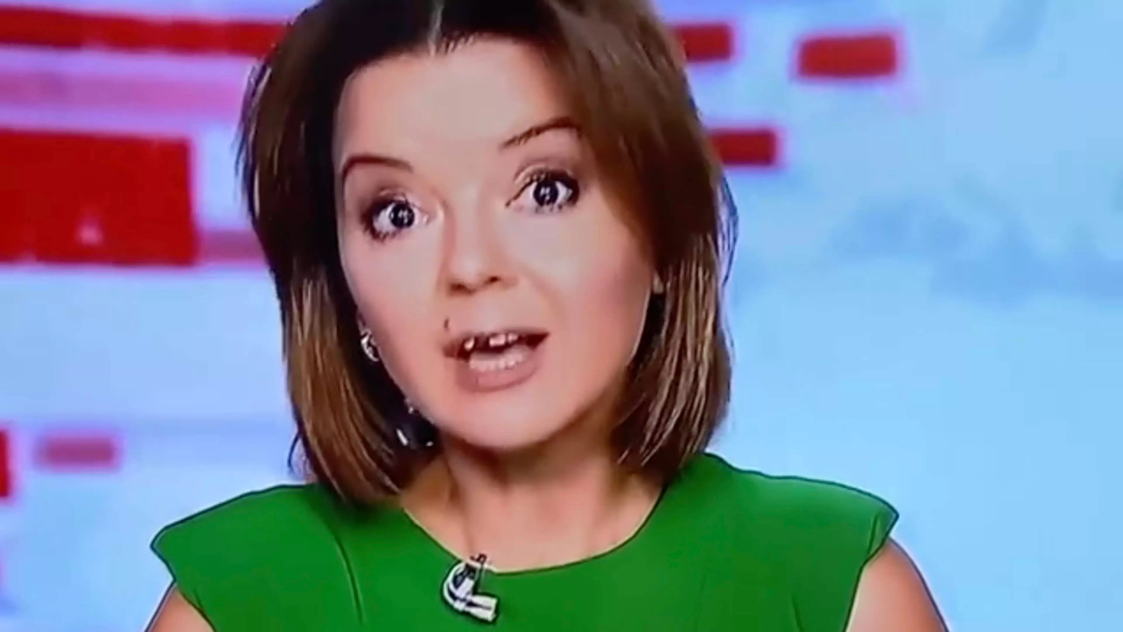 News Presenter Keeps Her Cool As Her Tooth Falls Out Live On-Air 