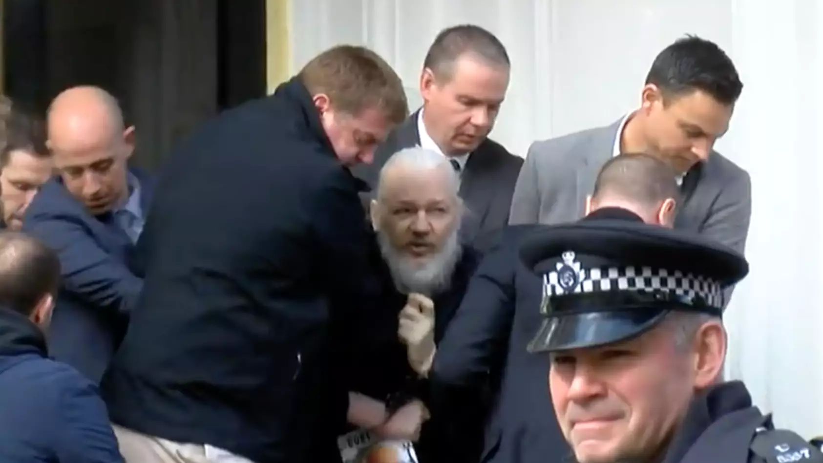 Aussies All Made The Same Joke After Julian Assange Was Booted From Ecuadorian Embassy