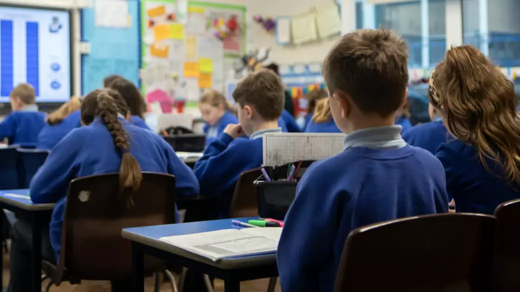 Headteacher Warns Social Distancing In Schools Is 'Impossible' As Heartbreaking Photo Is Shared Online