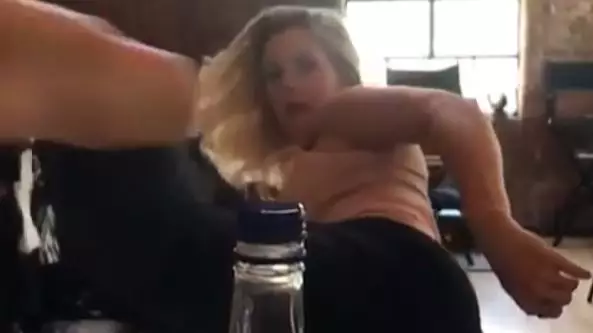 Ellie Goulding Smashes The Bottle Cap Challenge Following In The Footsteps Of Other Celebrities