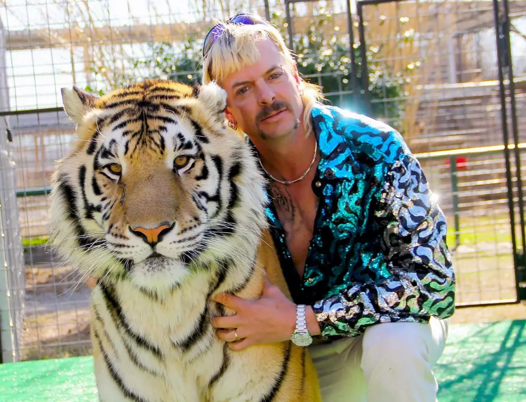 Joe Exotic claims he still has some tea to spill on Carole Baskin (