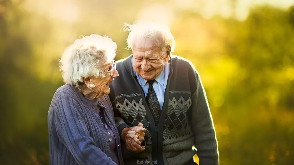 Photographer Captures Eternal Love Between Elderly Couples
