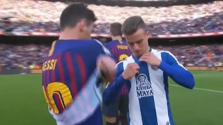 Espanyol Fans Tell Adria Pedrosa To Leave The Club After He Swaps Shirts With Lionel Messi