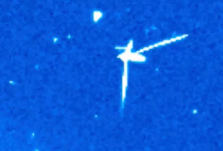 UFO Footage Has Emerged Of A Bizarre 'Four-Pronged Spaceship' 