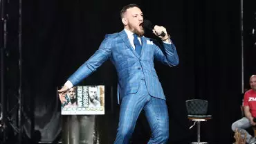Conor McGregor Gets Whole Stadium To Chant 'F*ck The Mayweathers'