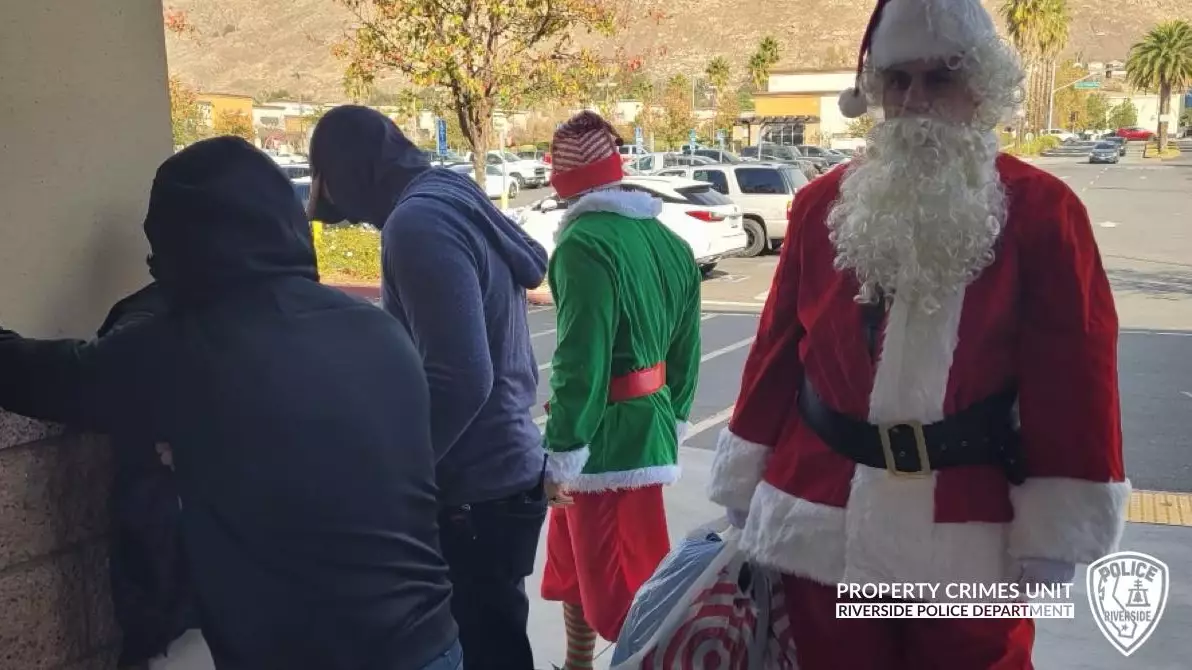 Undercover Officers Dressed As Santa And His Elf Catch Car Theft Gang