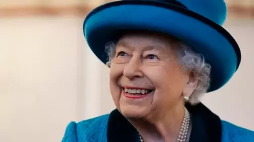 Royal Expert Denies Rumours That The Queen Is Dead
