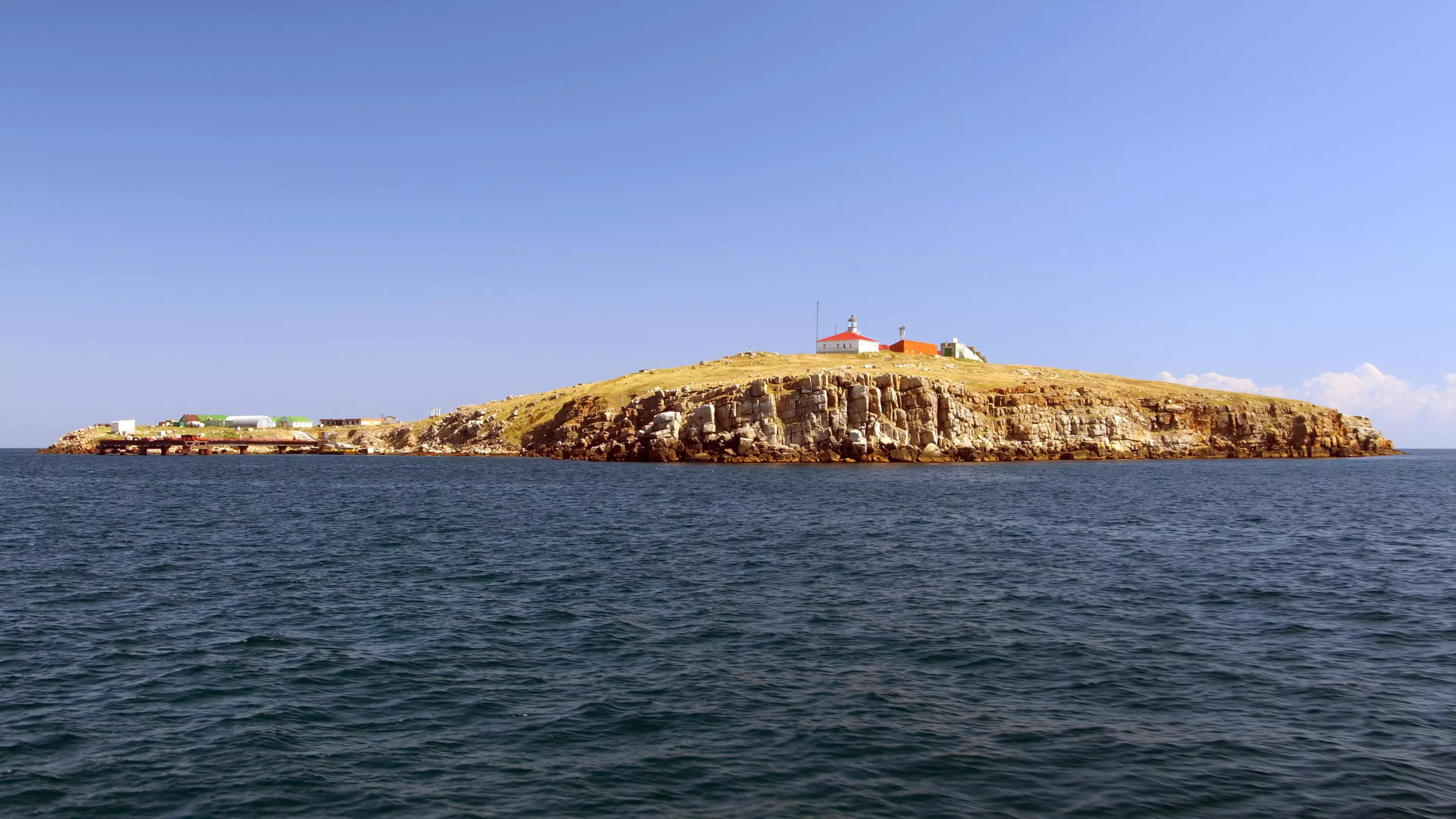 Ukrainians Defending Island Tell Russian Forces To ‘Go F**k Yourself’ Before Their Final Standoff