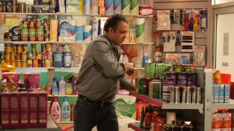 'Coronation Street' Fans Demand Dev's Shop Is Closed Due To Food Safety Issues