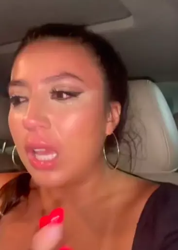 The woman cried on TikTok to her followers (