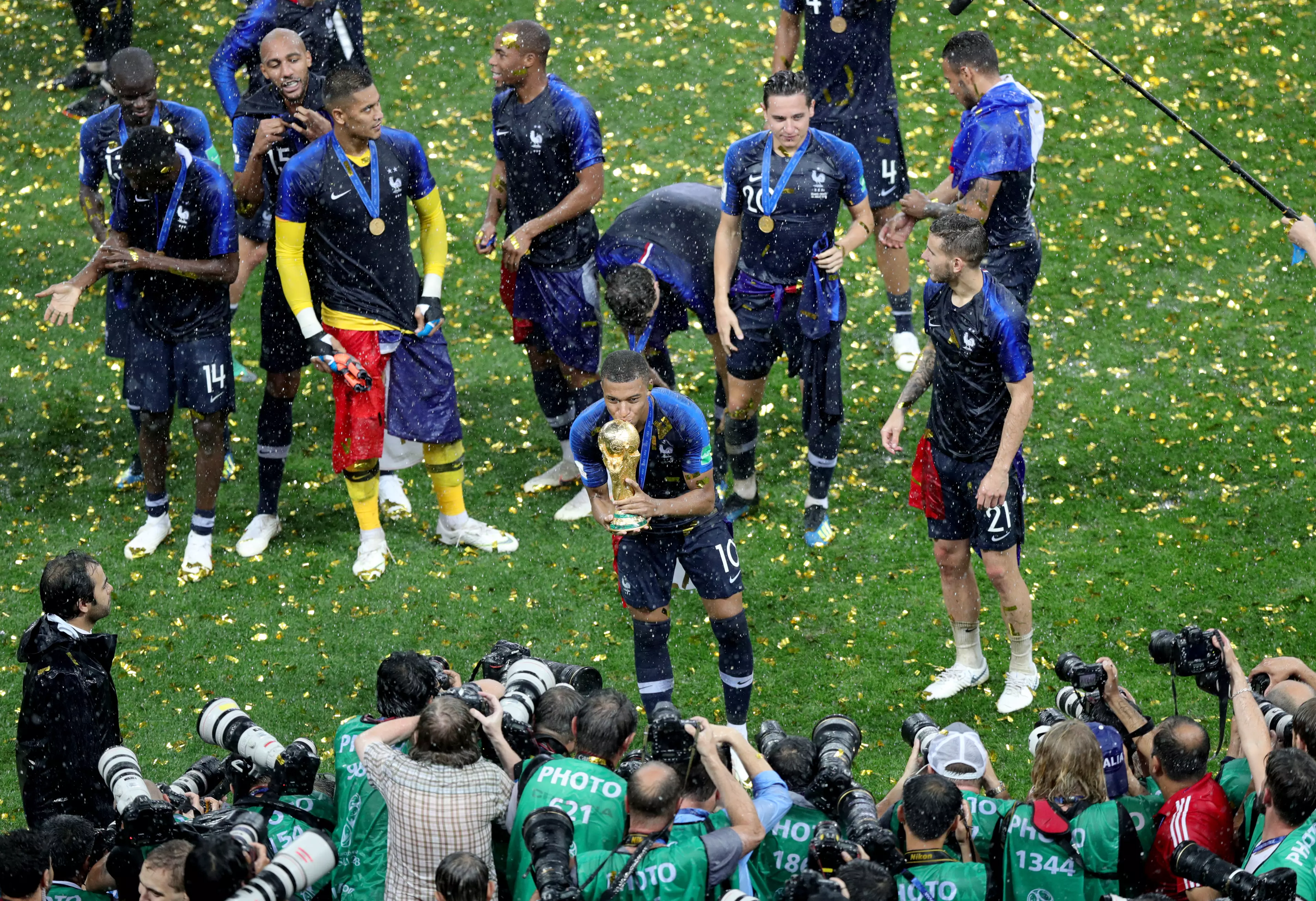 The world champions are set to add the European crown, as the France team did in 2000. Image: PA Images