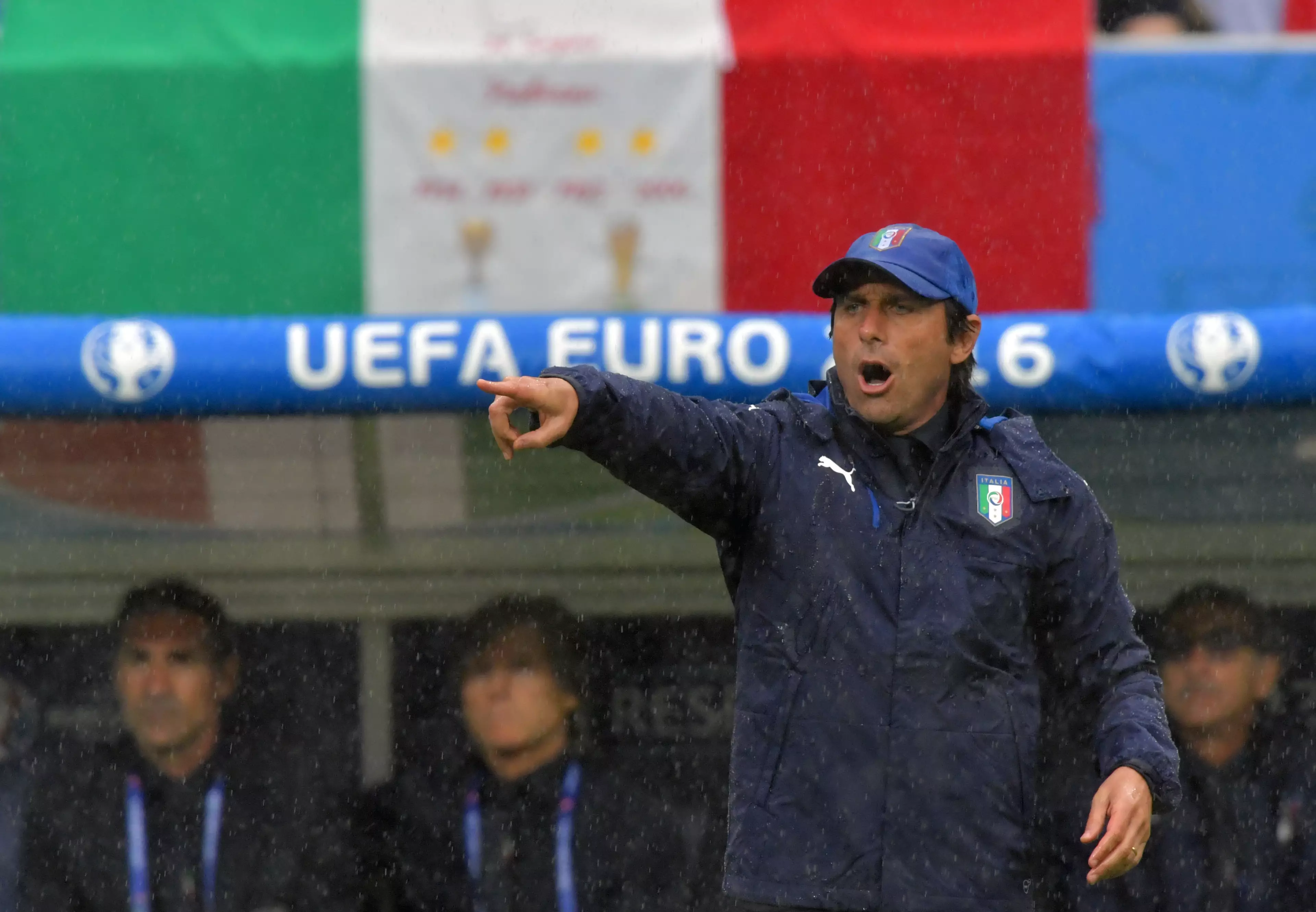 Conte managing at Euro 2016. Image: PA Images