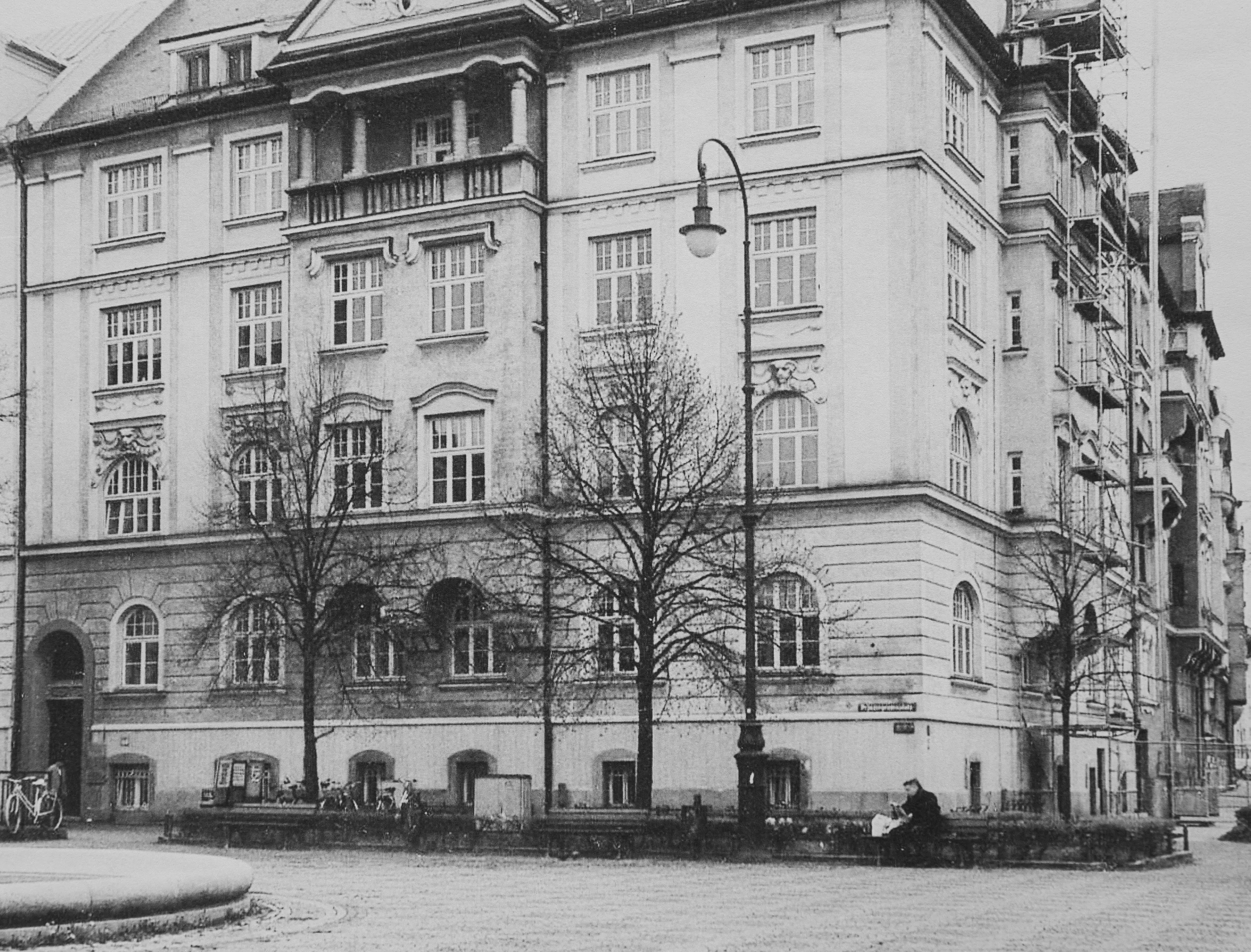 The building in Munich that Hitler and Alice lived in.