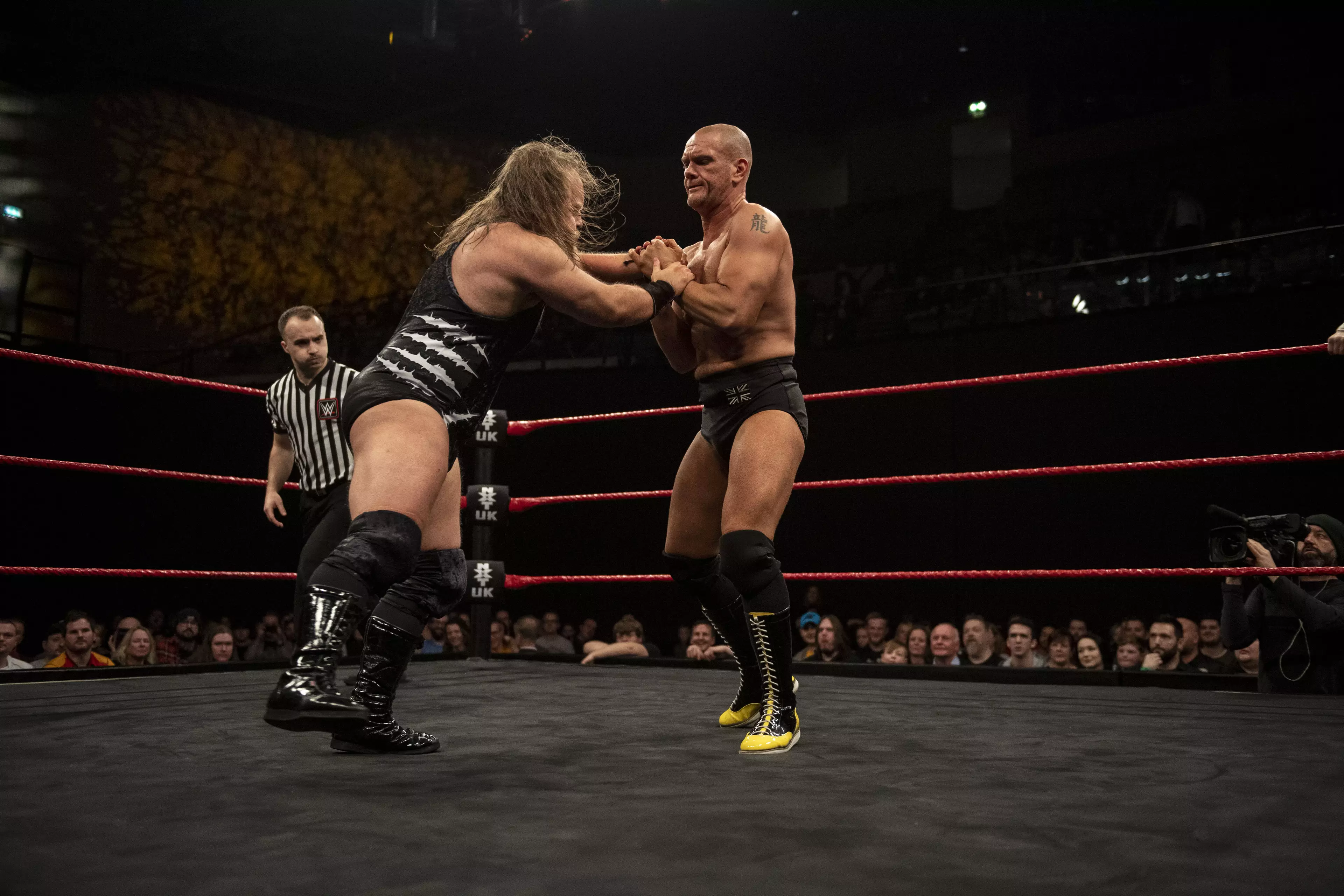 Danny Burch in action against Pete Dunne. (Image
