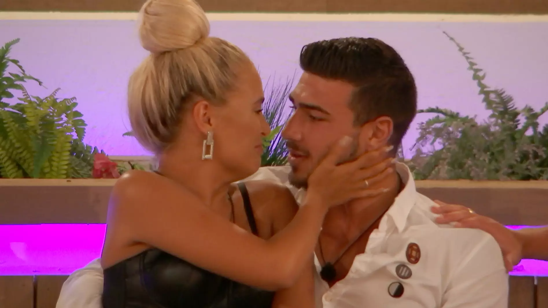'Love Island' Fans Are Convinced That Tommy Fury and Molly-Mae Hague Have Already Broken Up