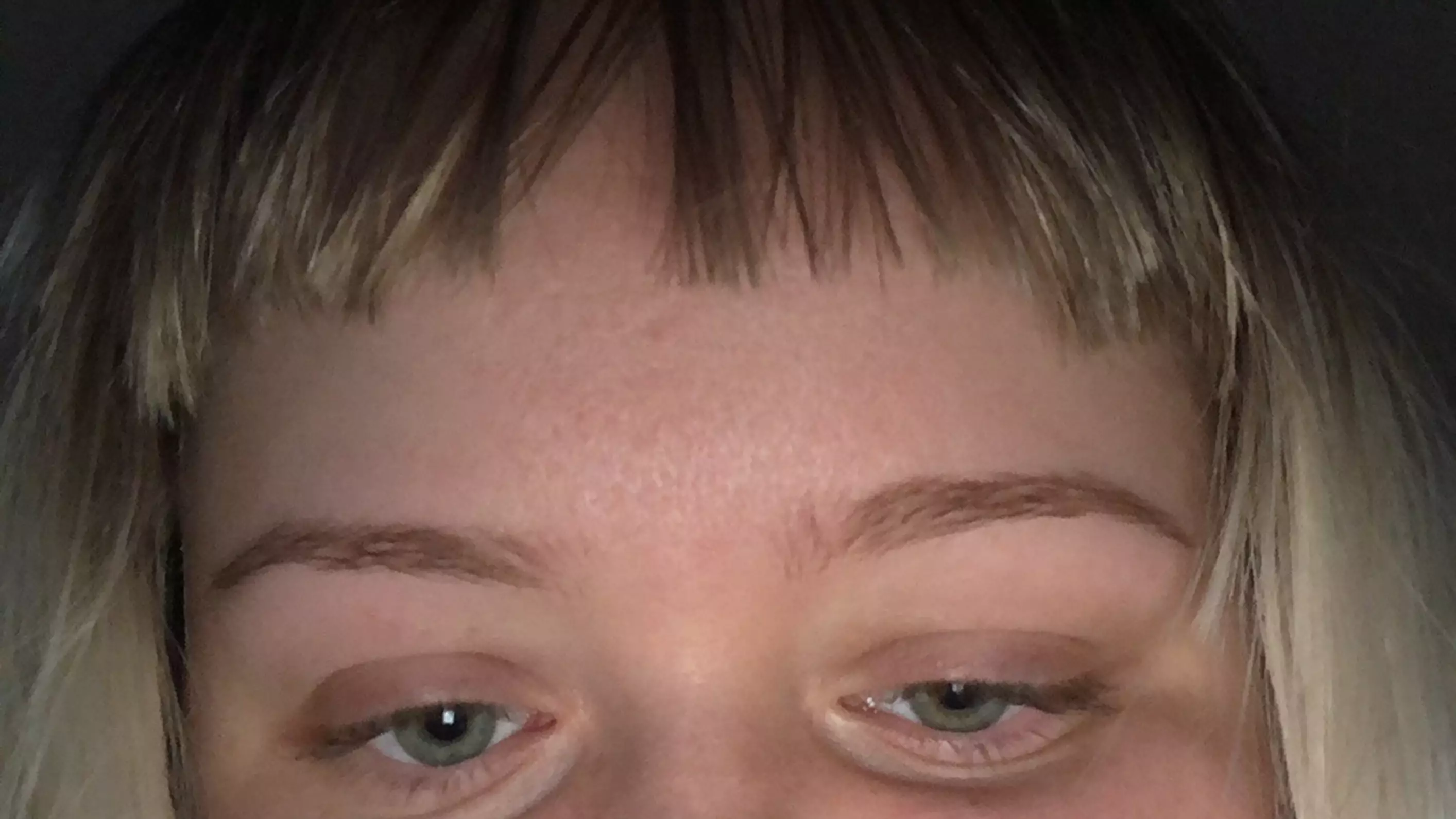 Woman Lets Boyfriend Cut Her Fringe, Ends Up With Dumb And Dumber Style Haircut