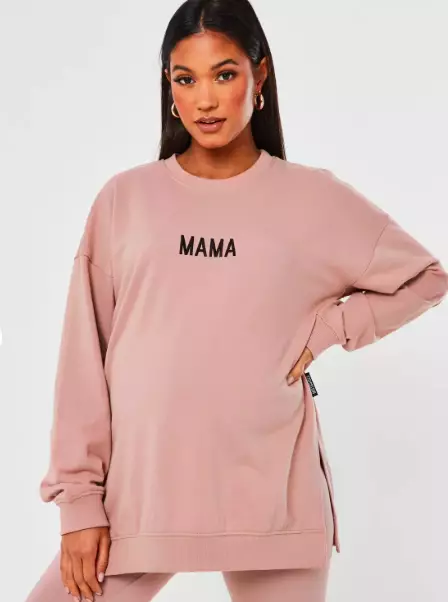 This maternity sweatshirts look super comfy (