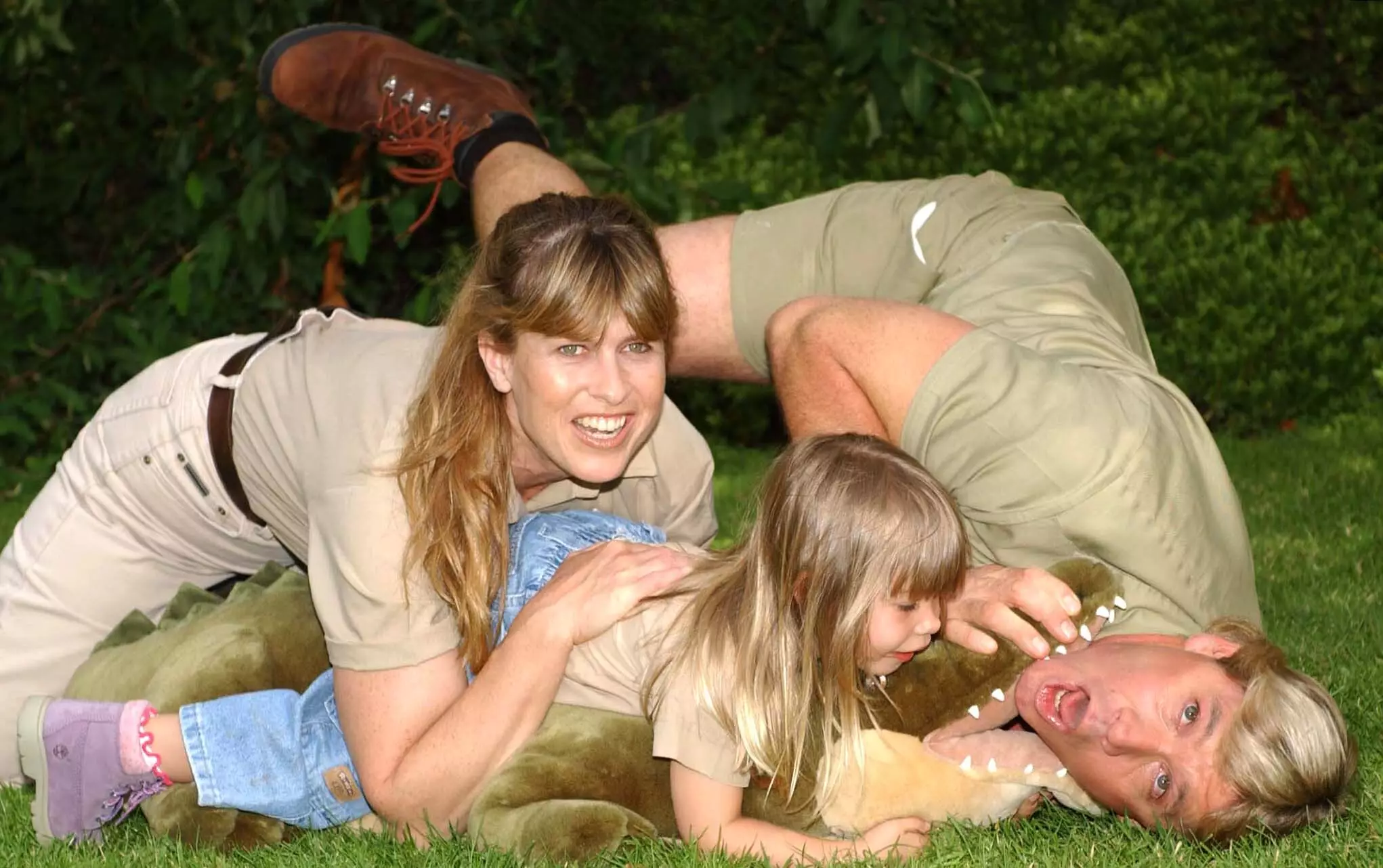 Steve Irwin with wife Terri and daughter Bindi.