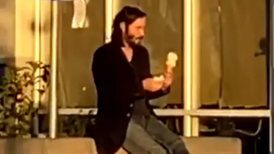 Keanu Reeves Grabs An Ice Cream And Poses For Picture In Northern California 
