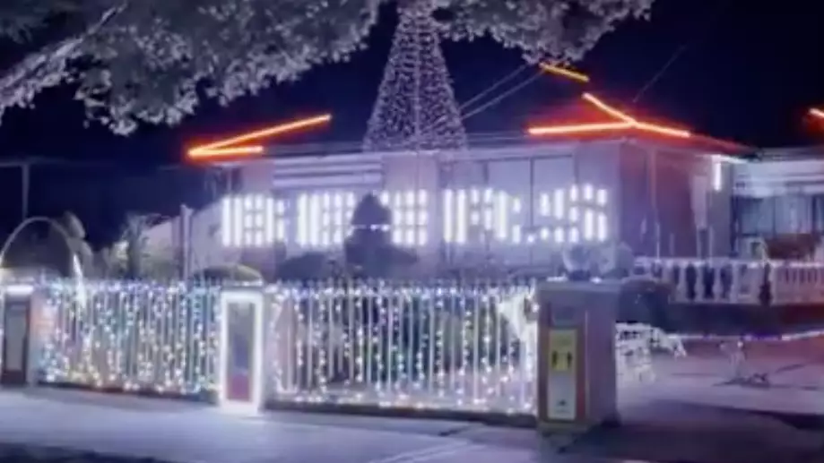 Melbourne Legend Syncs Christmas Lights To The ‘Get On The Beers’ Remix