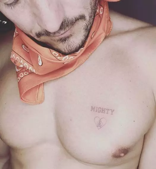 The actor got Mighty's name tattooed on his chest.
