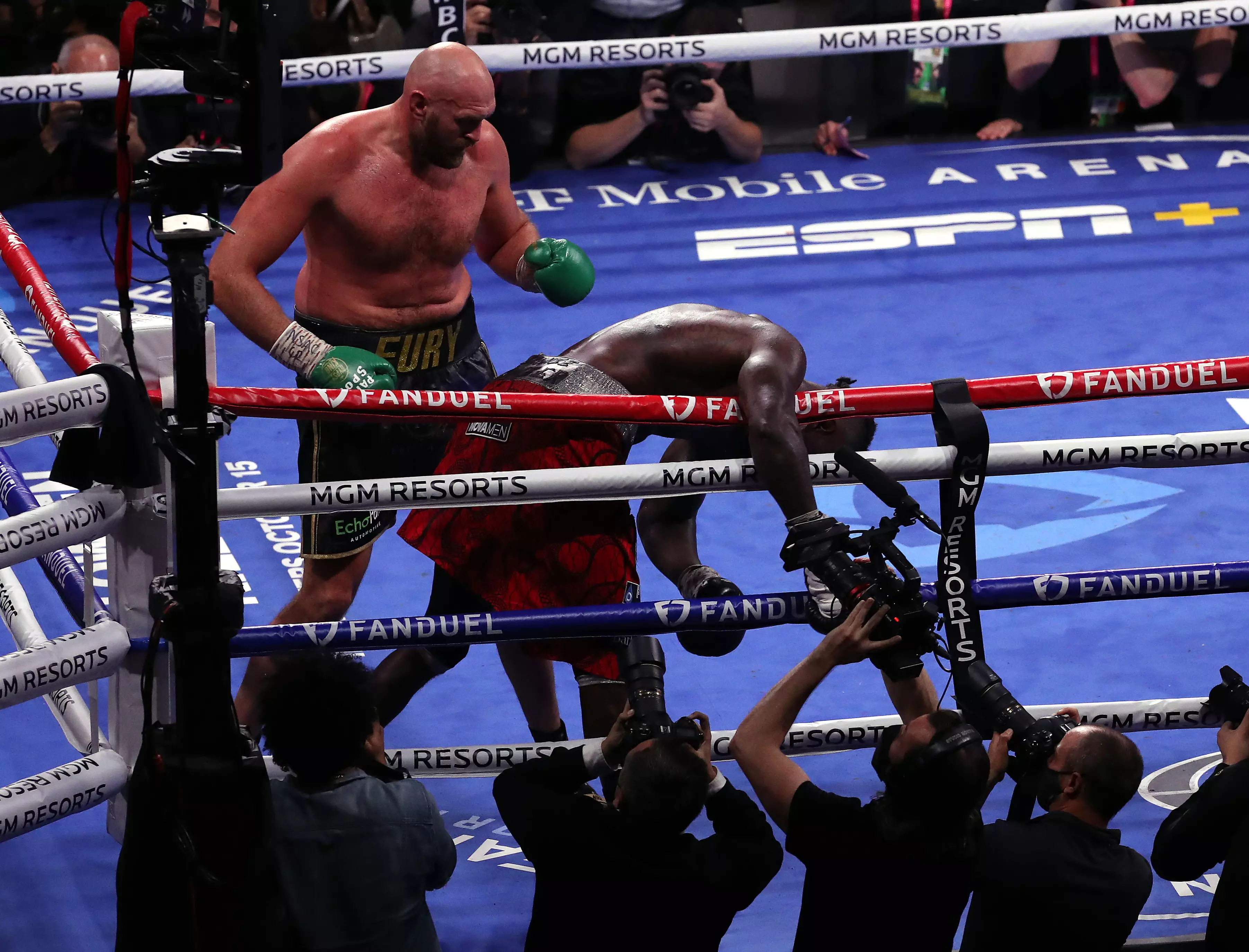 PA: Tyson Fury knocks out Deontay Wilder