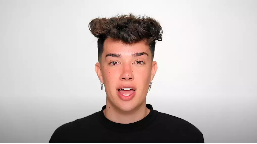 YouTube Star James Charles Apologises For Messaging Underage Boys