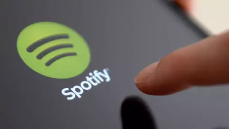 Woman Dumps Boyfriend With Spotify Playlist