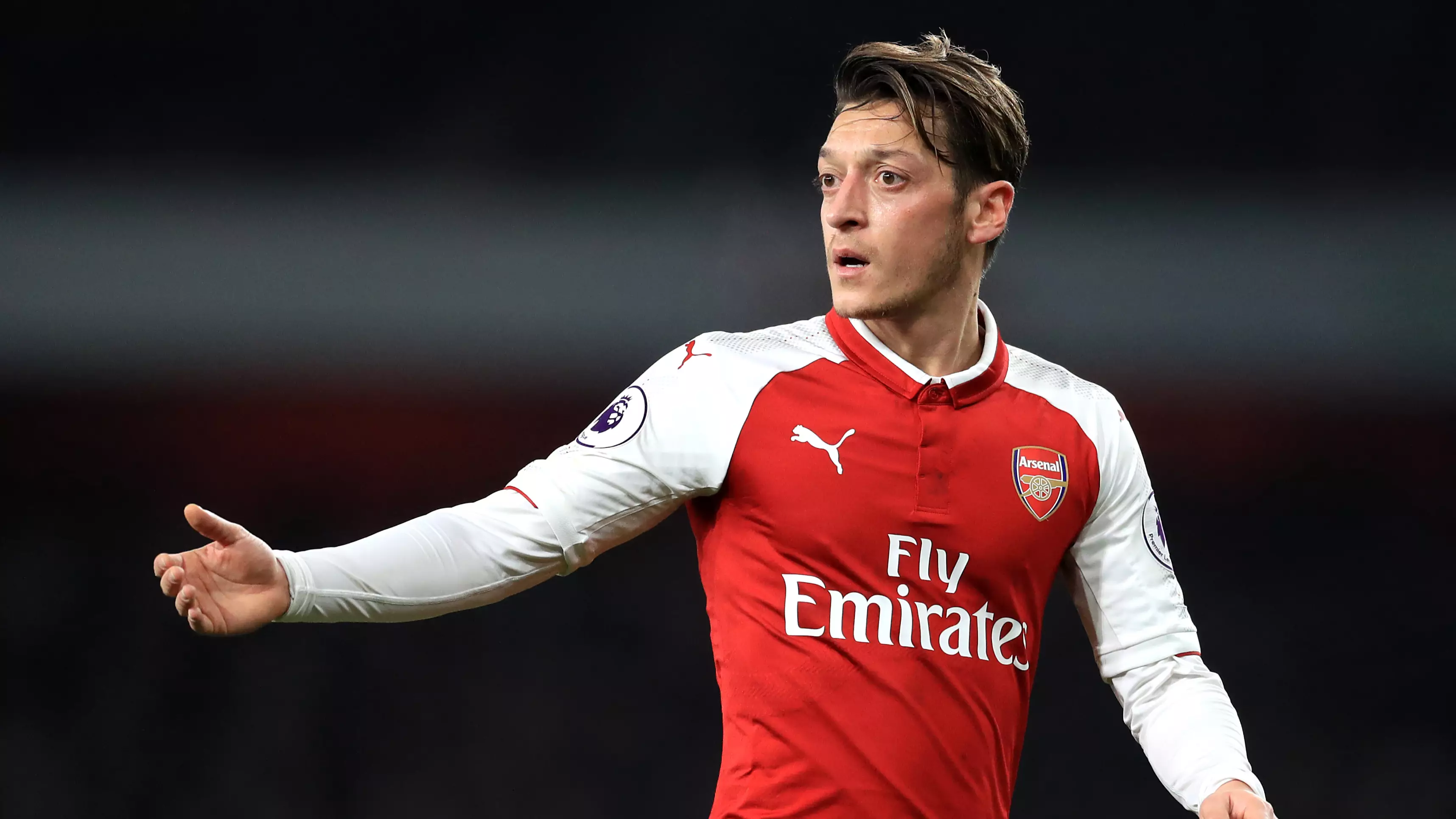 Why Manchester United Want To Sign Mesut Ozil In January