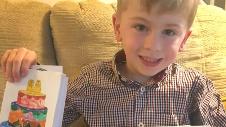 Little Boy Inadvertently Draws Penis-Shaped Cake And His Mum Can't Cope