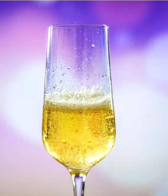 The prosecco has flavours of golden apple.
