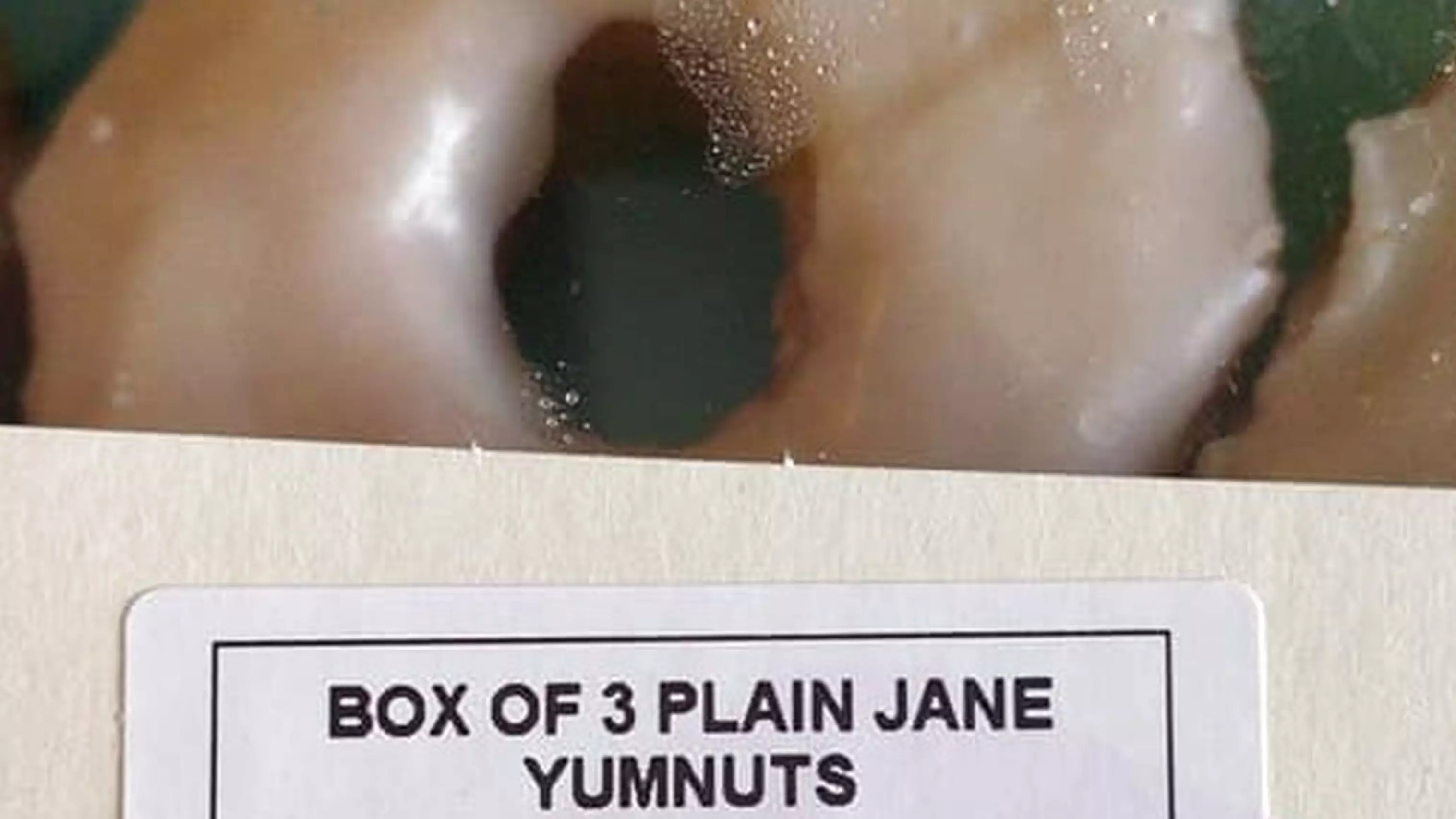 Mum Divides Opinion As She Blasts M&S For ‘Name Calling’ After Spotting ‘Plain Jane’ Pastry
