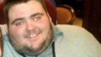LAD Sheds 19 Stone After Being Given XXXXXXL​ T-Shirt