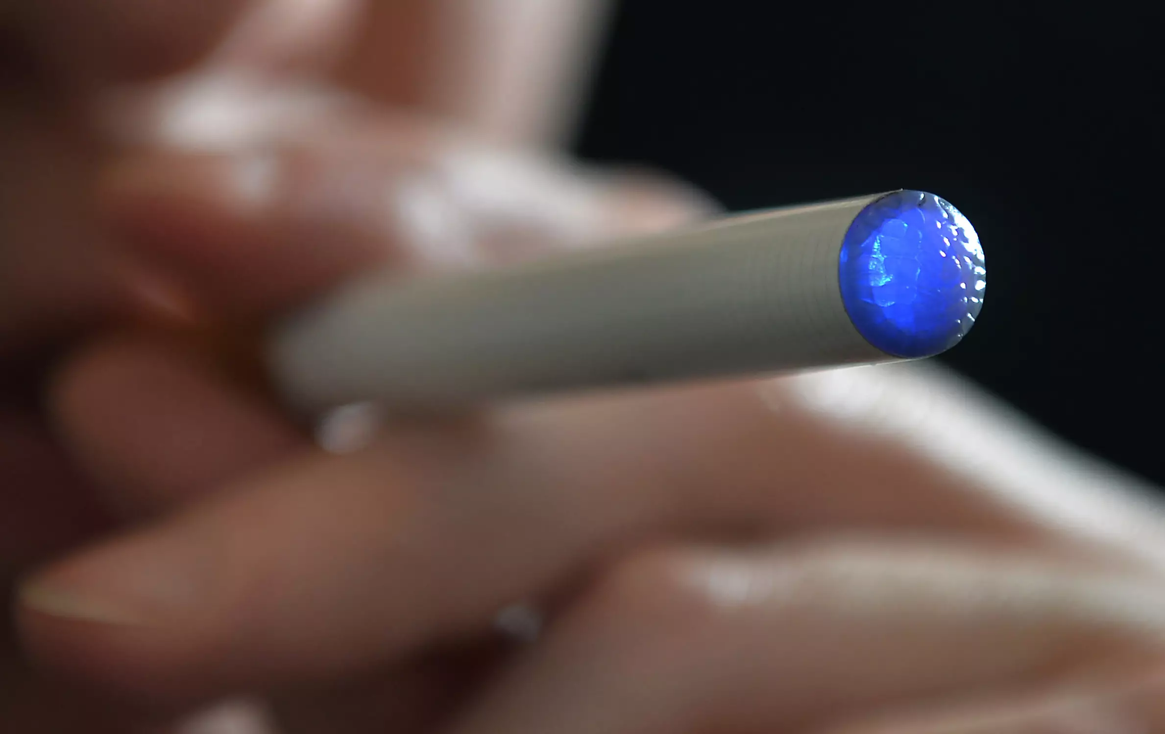 The first person has died due to an illness caused by vaping, US health officials have said.