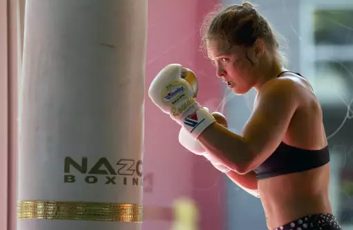 Ronda Rousey Looks Ripped As She Prepares For UFC 207 Fight