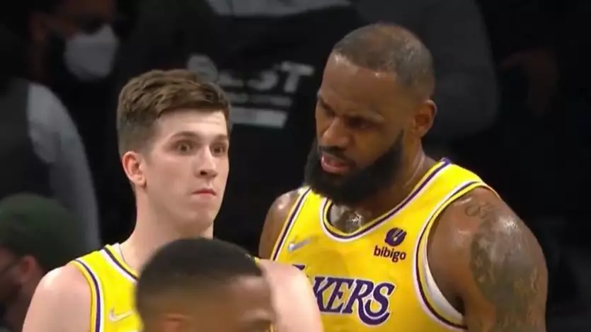 NBA Player's Petrified Reaction To LeBron James Becomes Instant Meme