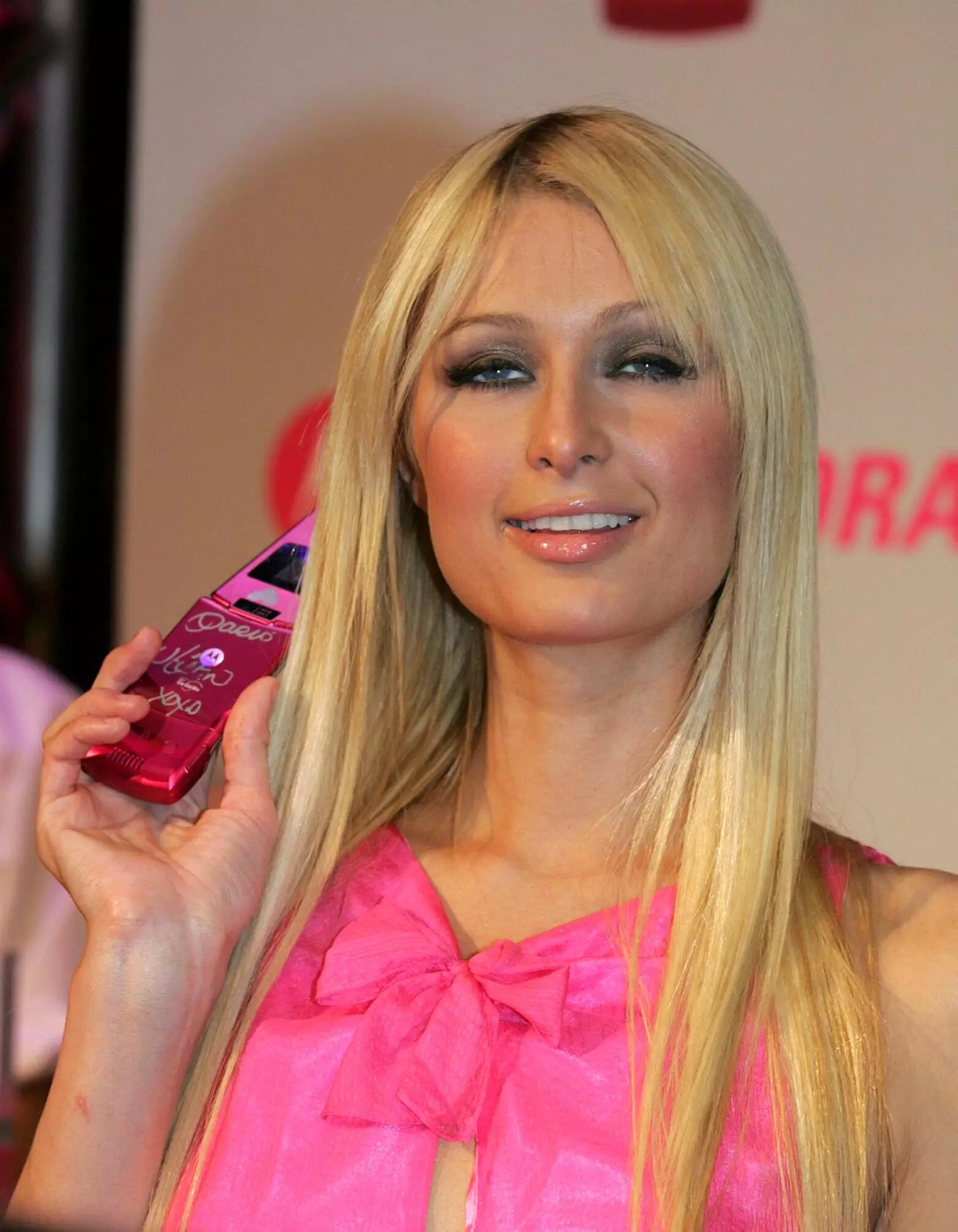 Paris Hilton was a huge fan of the Motorola Razr V3 back in the day (