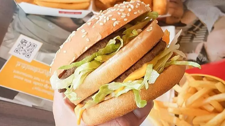 McDonald’s Is Now Offering Table Service So You Can Eat Your Big Mac In Style 