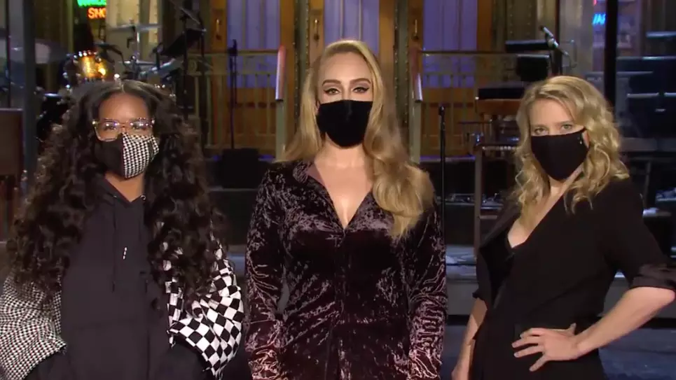 Fans Say Adele Looks 'So F***ing Good' In Saturday Night Live Promo