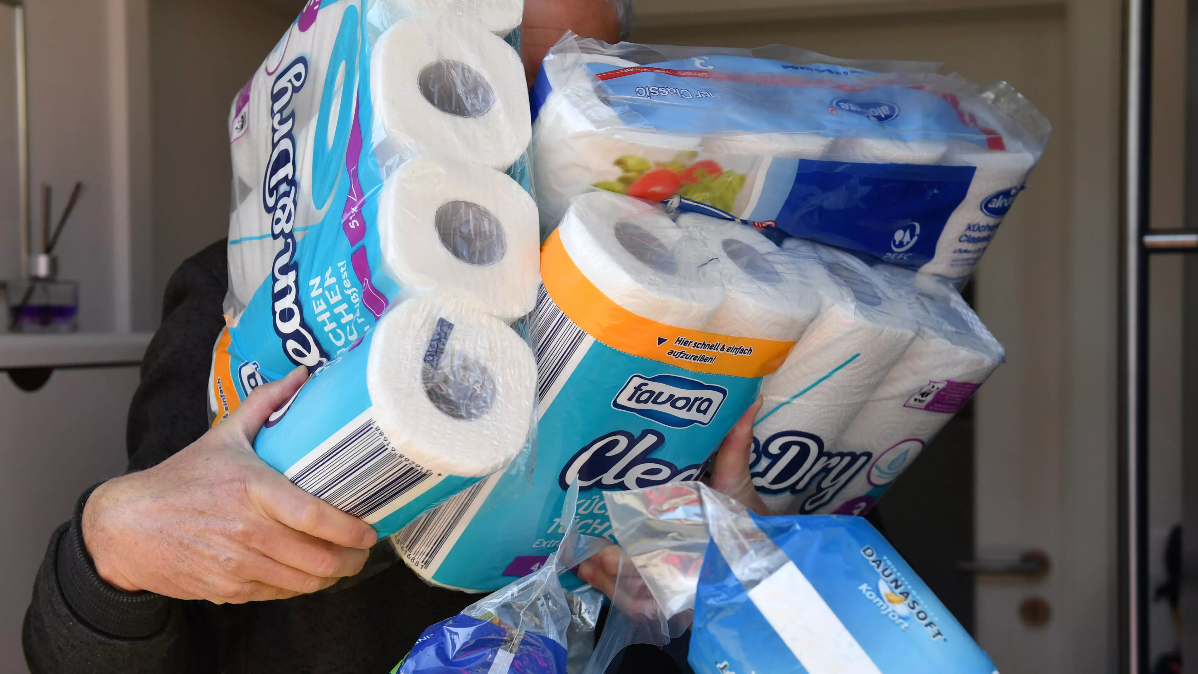 Toilet Paper Panic Buying Has Resumed In Melbourne As Coronavirus Cases Rise