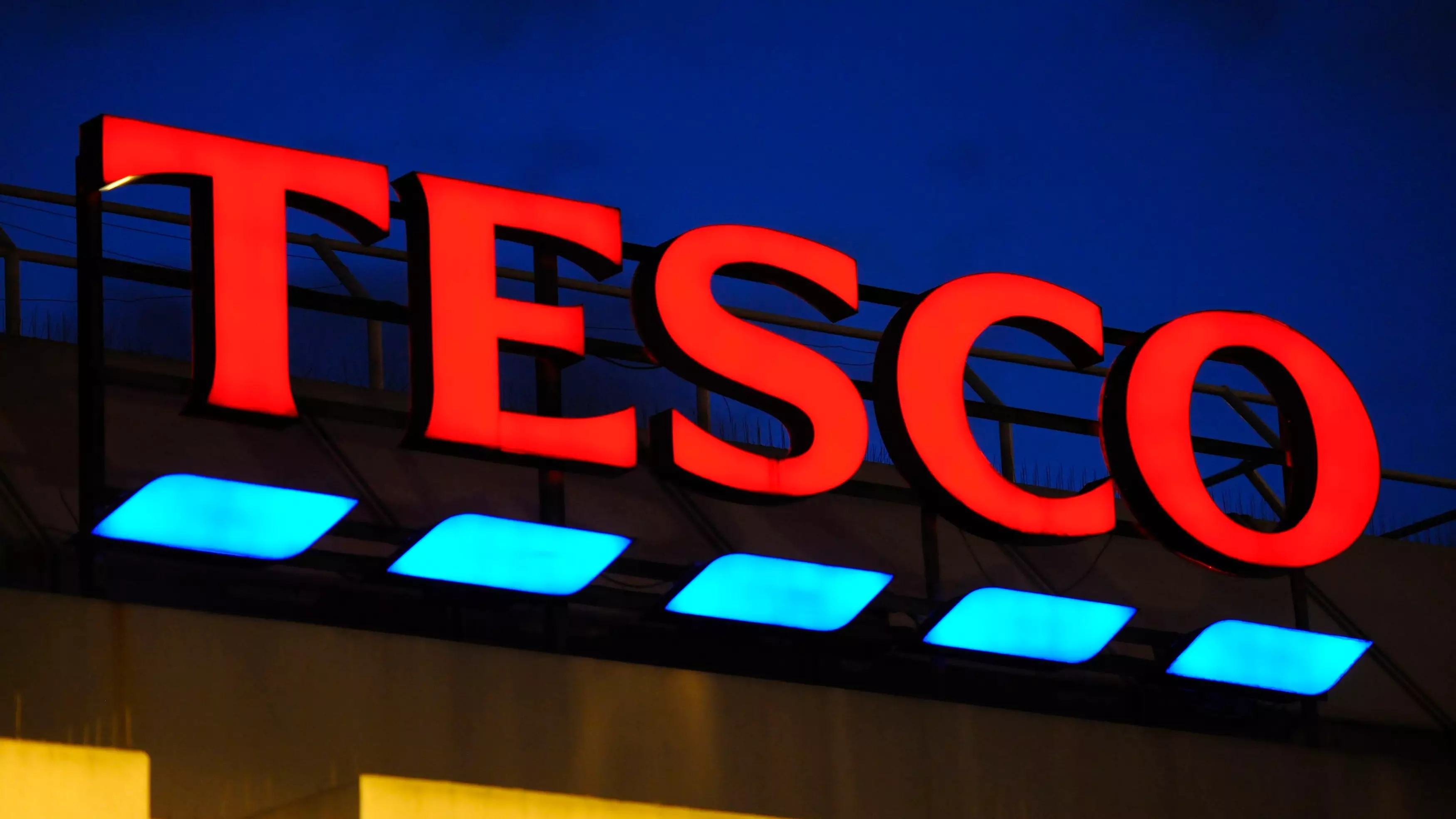 Woman Saved By Tesco Staff While Buying £1,500 iTunes Vouchers For Scammers  