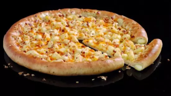 Say Cheese! Pizza Hut Is Launching A New Mac And Cheese Pizza 