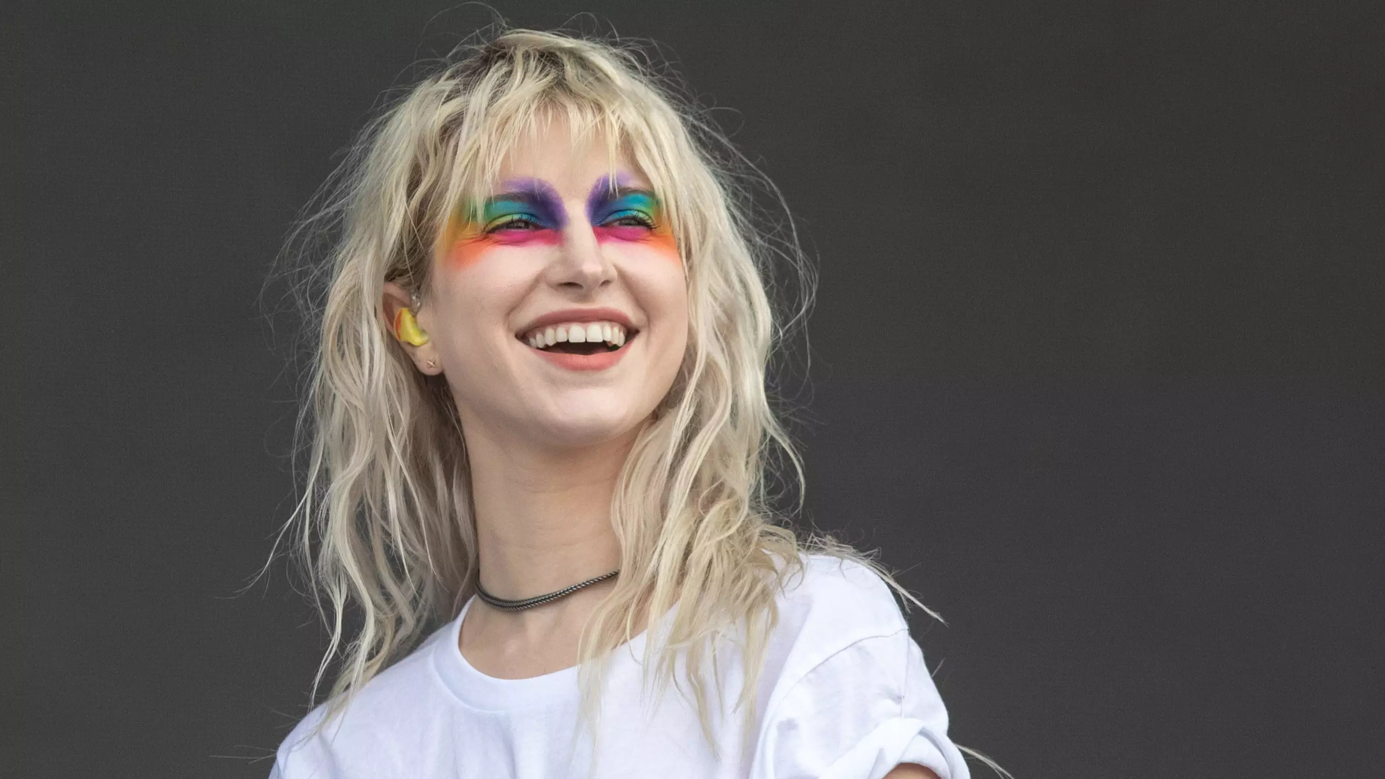 Hayley Williams Says She Will 'Beat Up' Anyone Who's Mean To Billie Eilish
