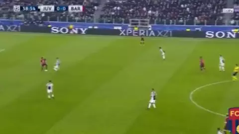 Watch: Sergio Busquets Ends Miralem Pjanic's Entire World With Sublime Skill