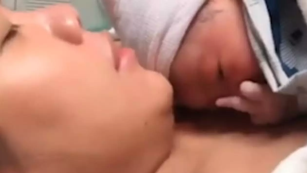 Newborn Baby Gives Dad The Middle Finger When He Sings Lullaby
