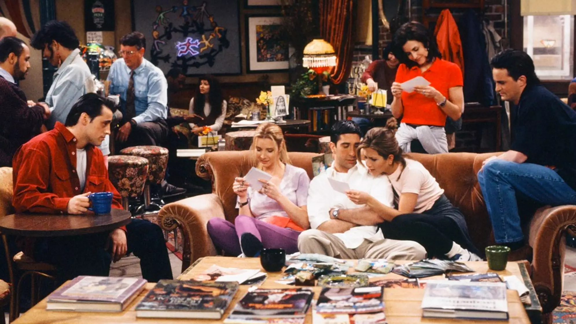 'Friends' Fans Make A Convincing Case For Darwinism By Falling For Yet Another Reunion Hoax